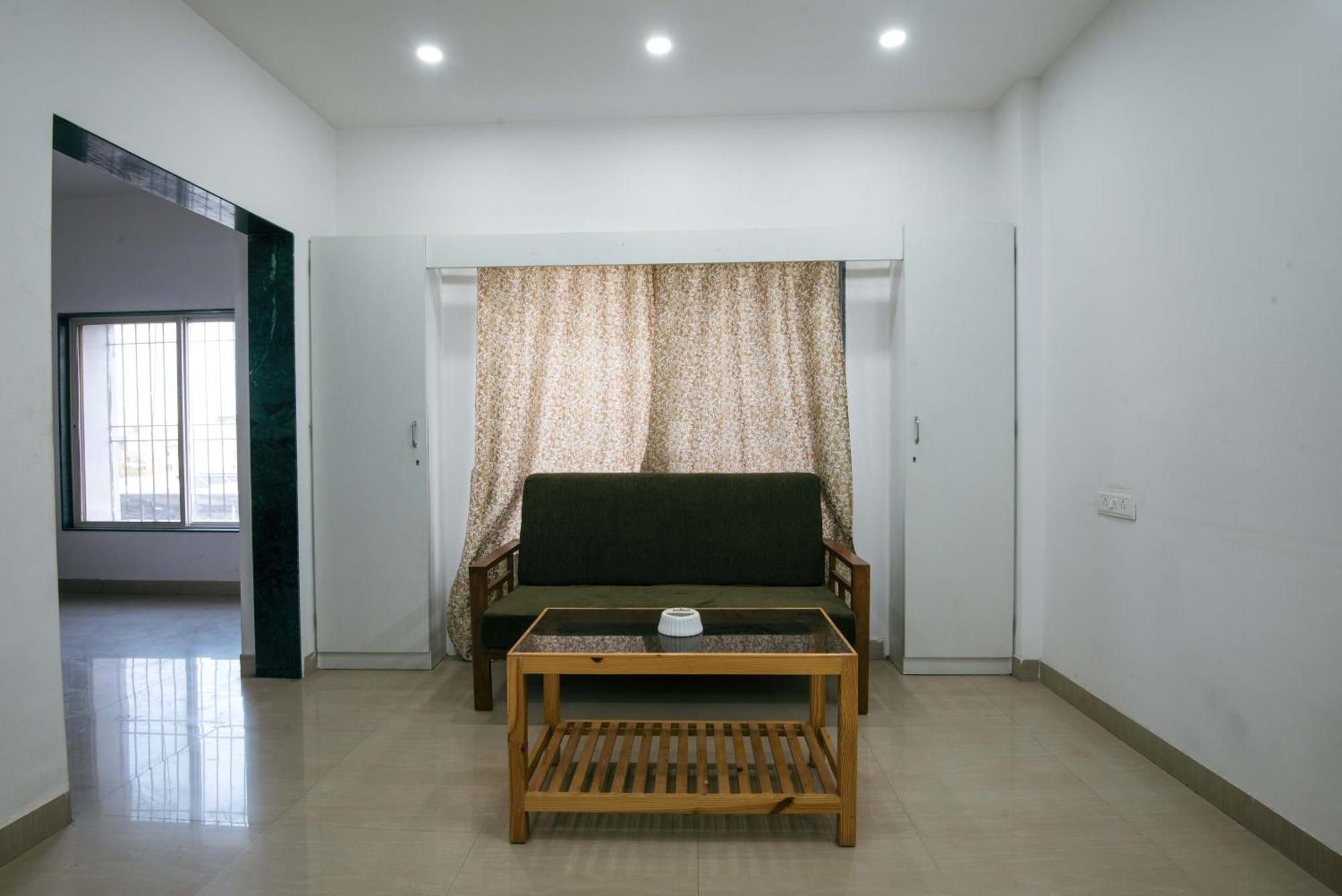 Treebo Empire Executive Premium Hotel Hinjawadi Exterior photo