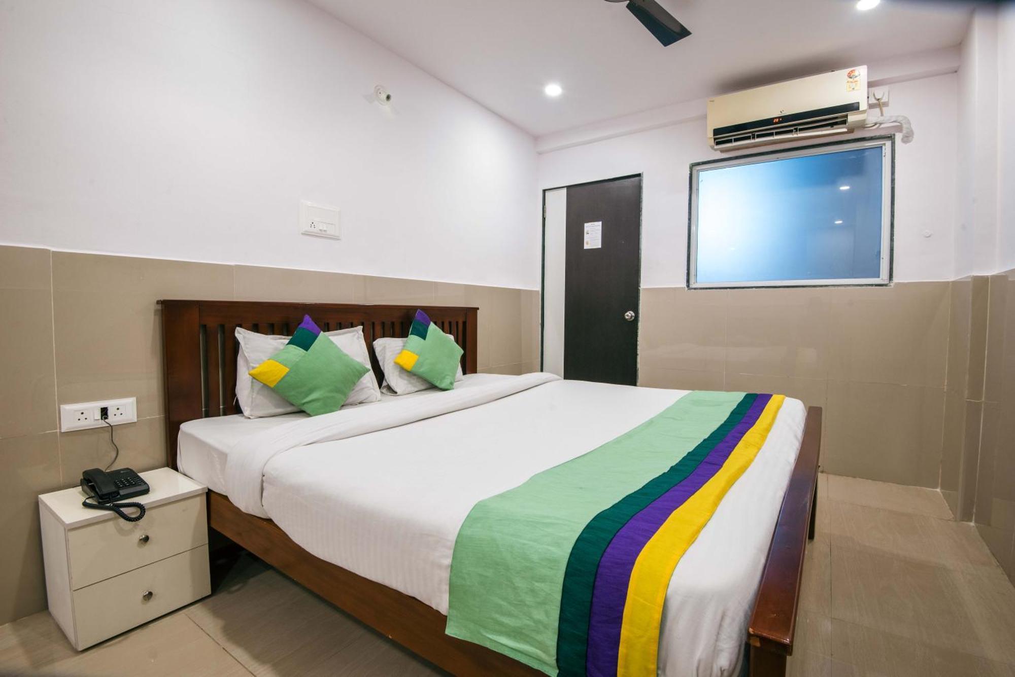 Treebo Empire Executive Premium Hotel Hinjawadi Exterior photo