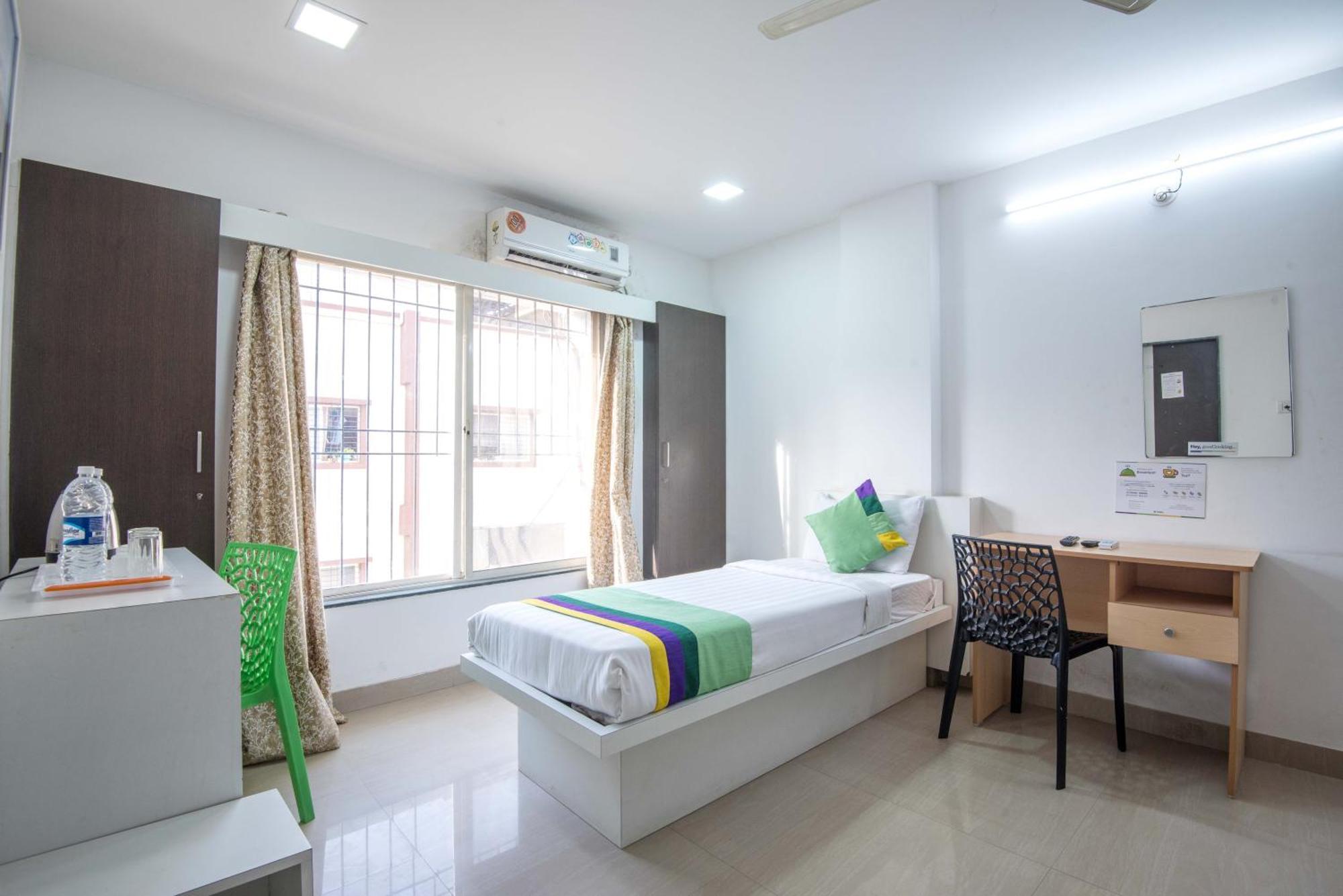 Treebo Empire Executive Premium Hotel Hinjawadi Exterior photo