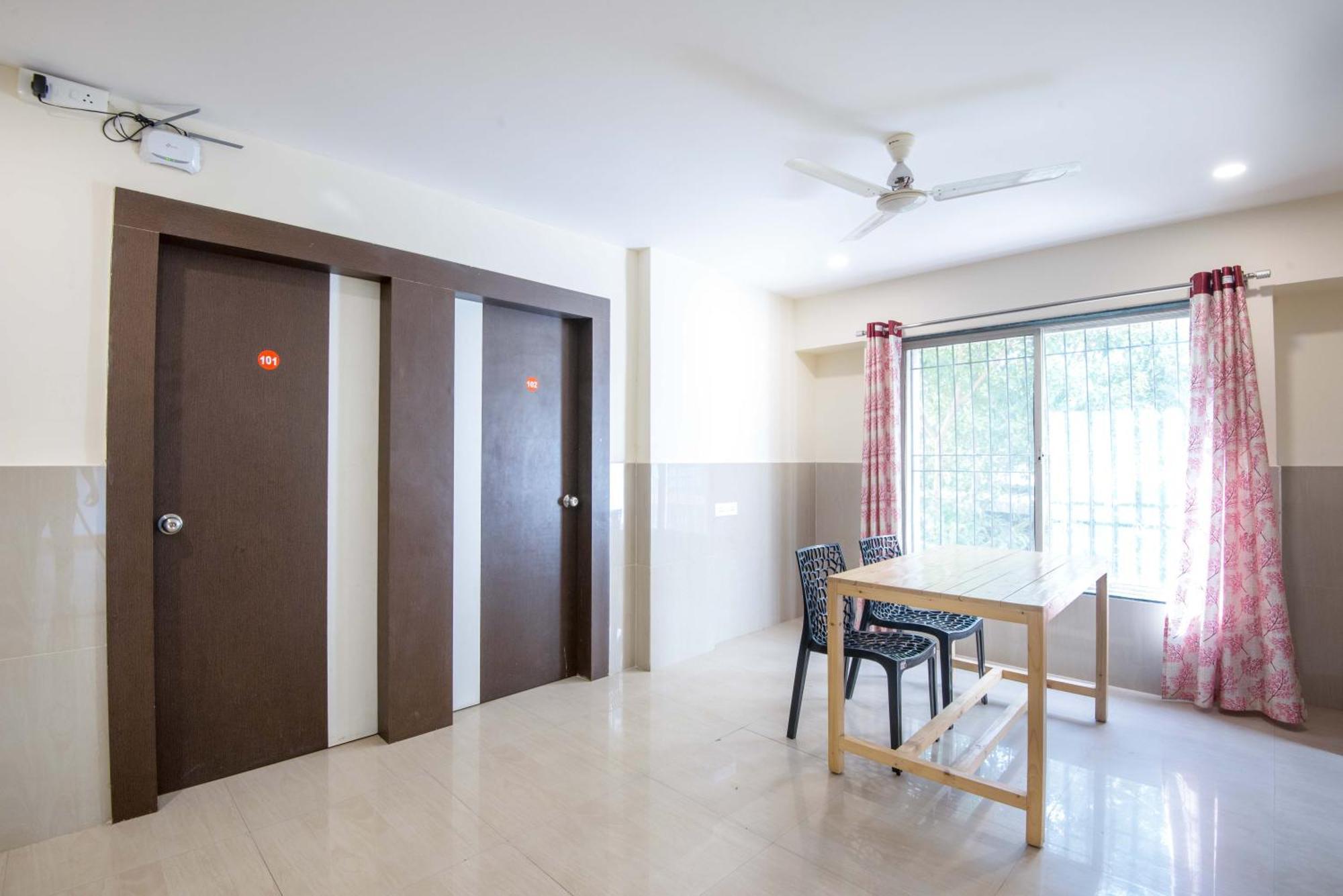Treebo Empire Executive Premium Hotel Hinjawadi Exterior photo